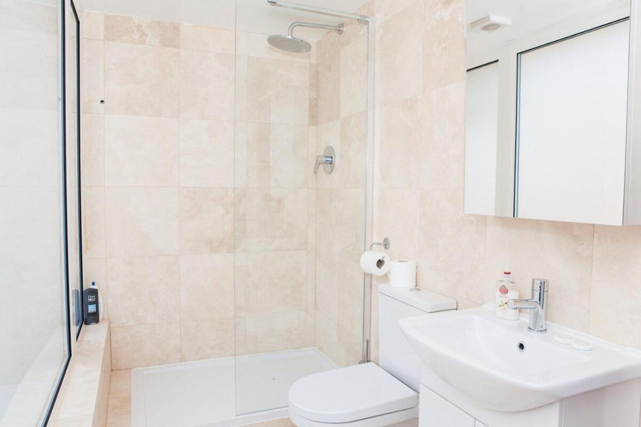 Spectacular Central 4-Bedroom Close To London Eye Buitenkant foto